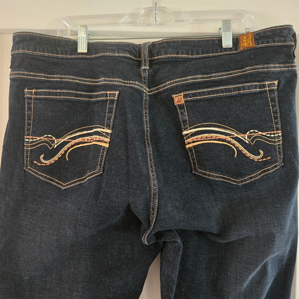 Find Your  Aura Jeans Womens 18 Instantly Slimming Jeans Dark Wash Straight - Picture 4 of 8